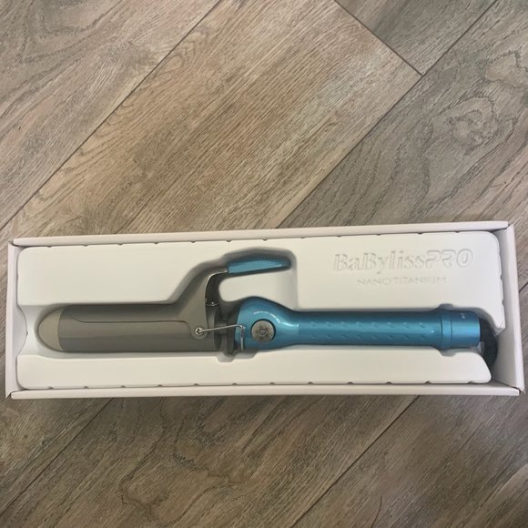 NEW BABYLISSPRO NANO TITANIUM SPRING CURLING IRON 1 1/2" - Picture 4 of 6